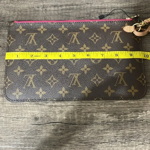 Louis Vuitton Monogram Clutch Neverfull NM Pouch. Authentic. - Picture 12 of 12